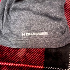 Under Armour T-Shirt Size Medium Loose Fit Heat Gear